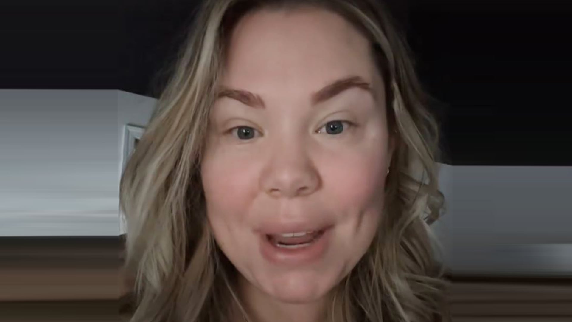 Featured image for "Teen Mom Kailyn Lowry's Secretive Twin Birth via Challenging C-Section"