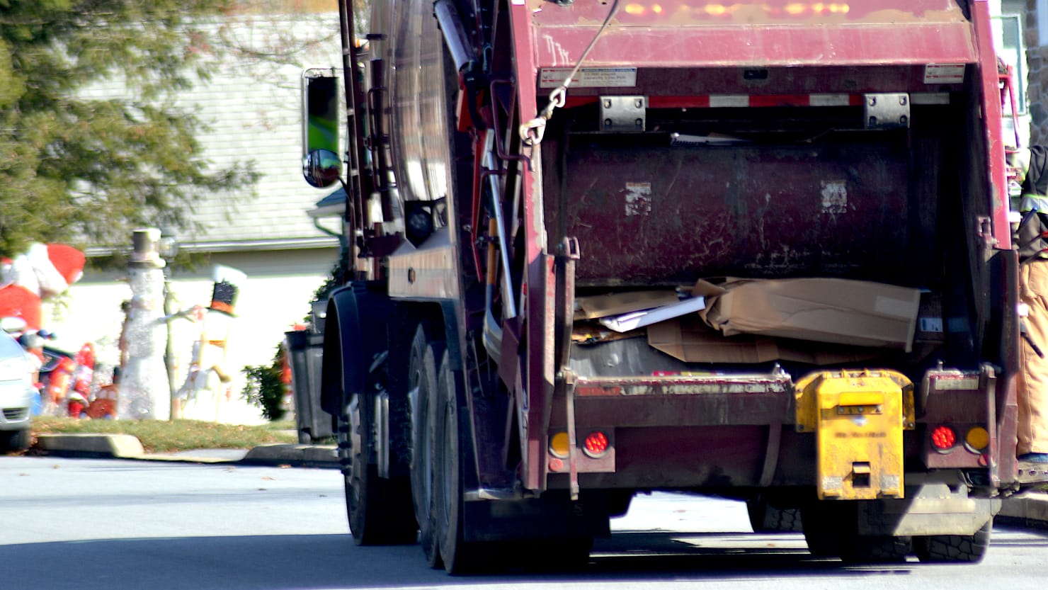 Featured image for Woman Trapped in Dumpster Survives Being Compacted by Garbage Truck