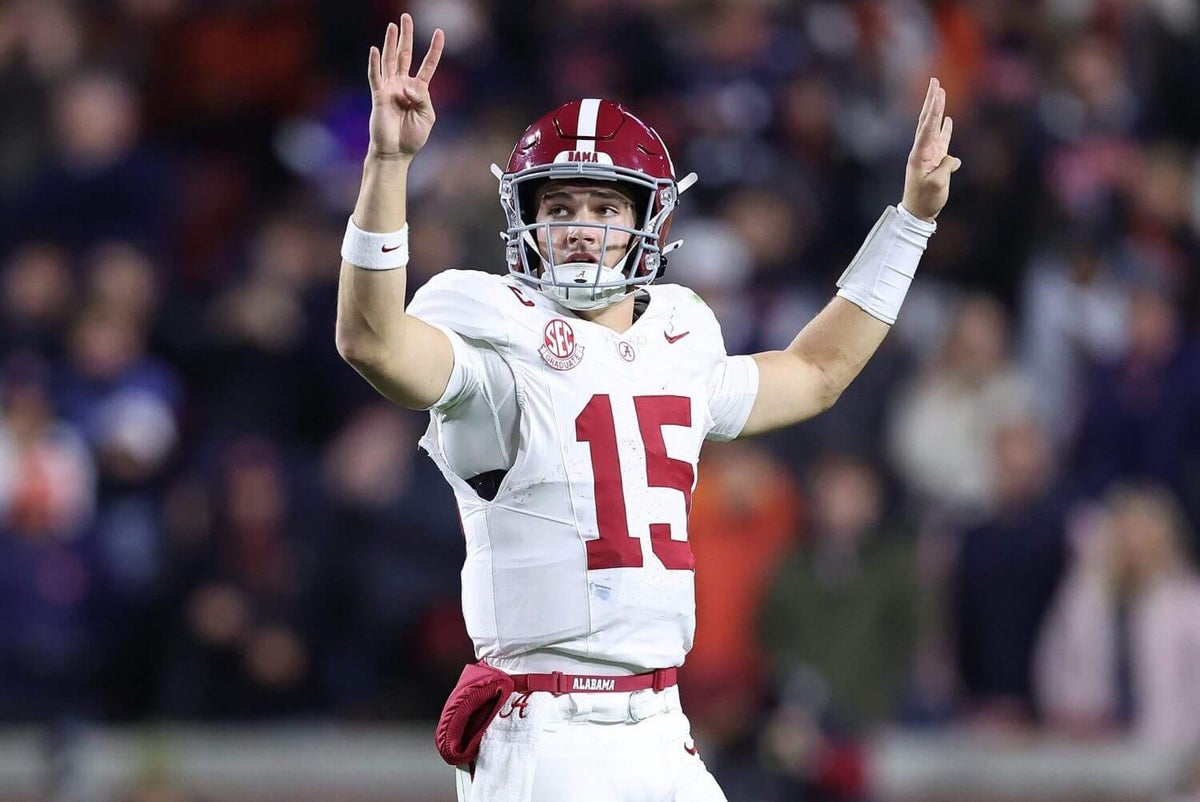 Featured image for Alabama Advances in CFP Rankings Amidst Controversy and Competition