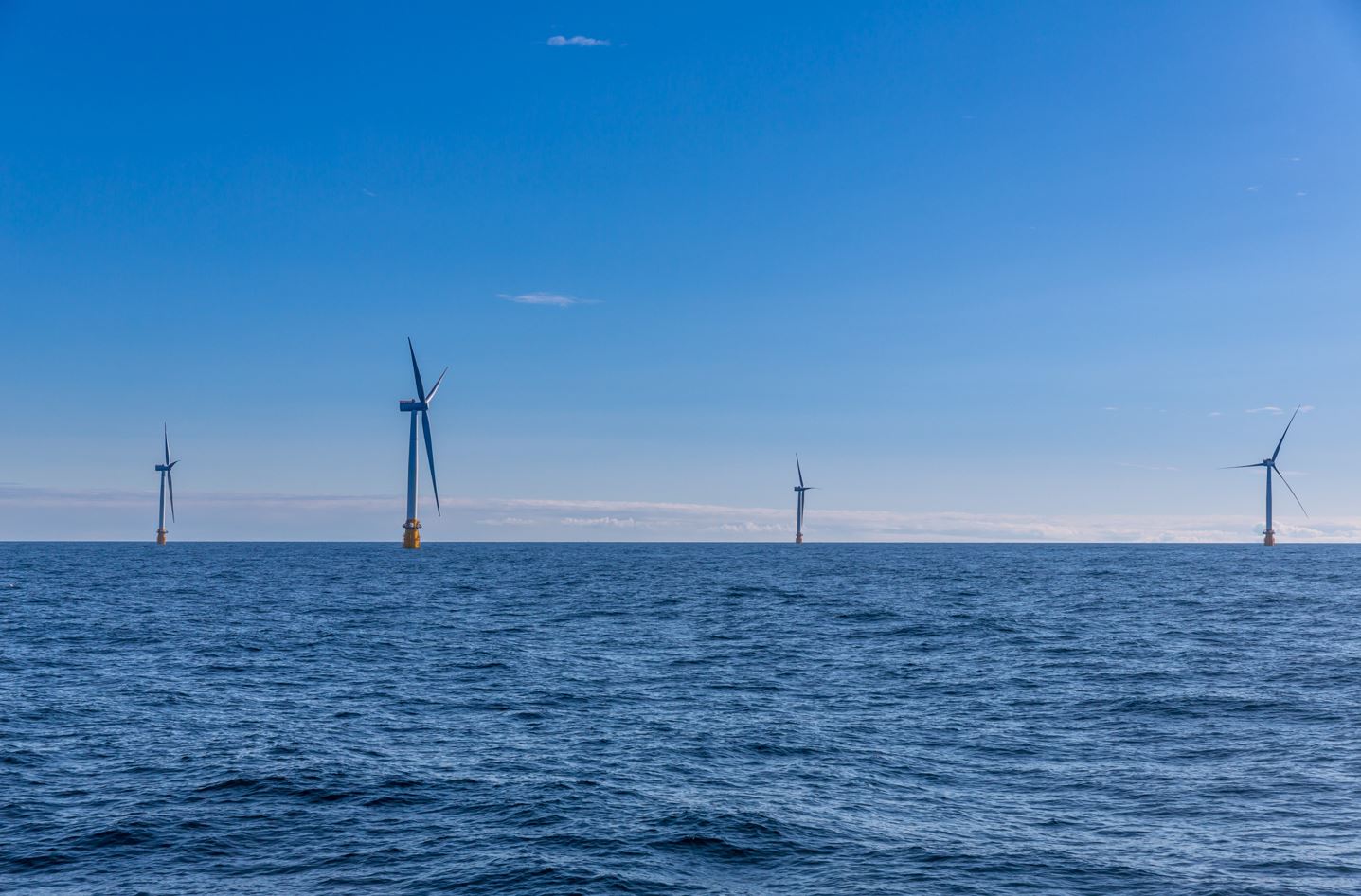 Featured image for "BP and Equinor Consider Scrapping US Offshore Wind Ventures"