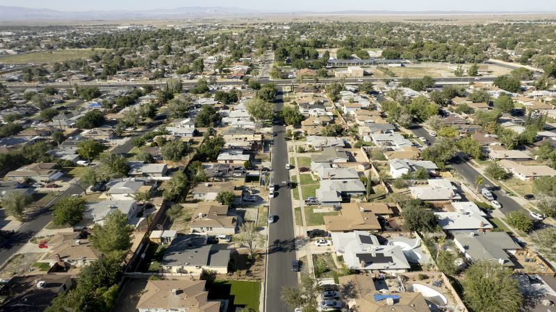 "Mortgage Rates Hit 2021 Low"
