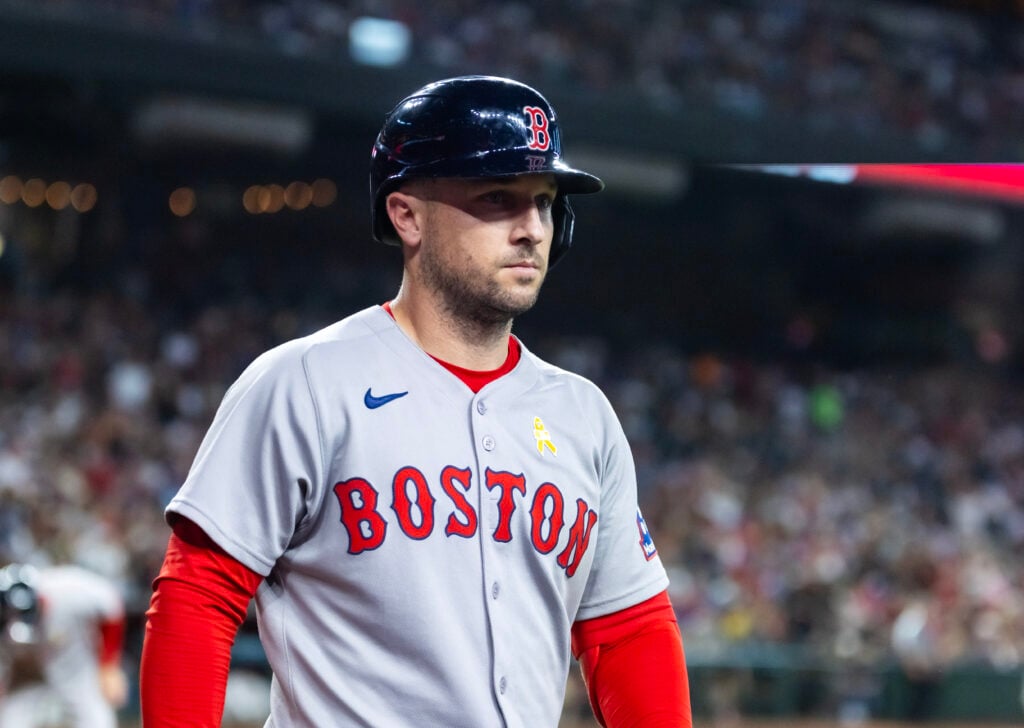 Featured image for Cubs Sign Alex Bregman in $175M Deal, Impacting Market and Chicago Sports