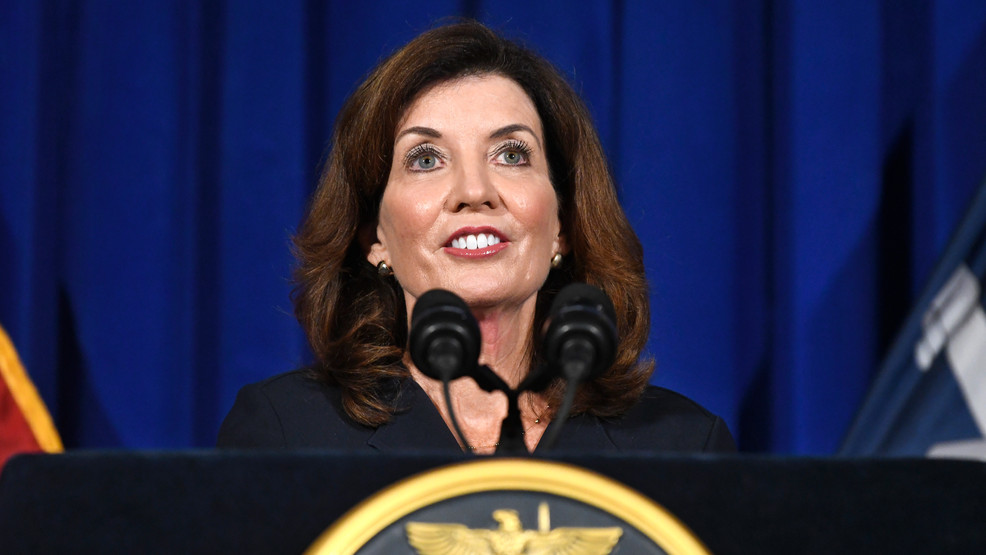 Hochul Deploys National Guard to Address Migrant Crisis and Political Divisions