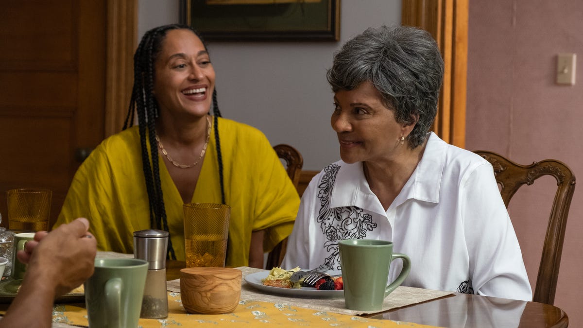 "American Fiction: A Cinematic Journey Through Dementia's Impact on Family"