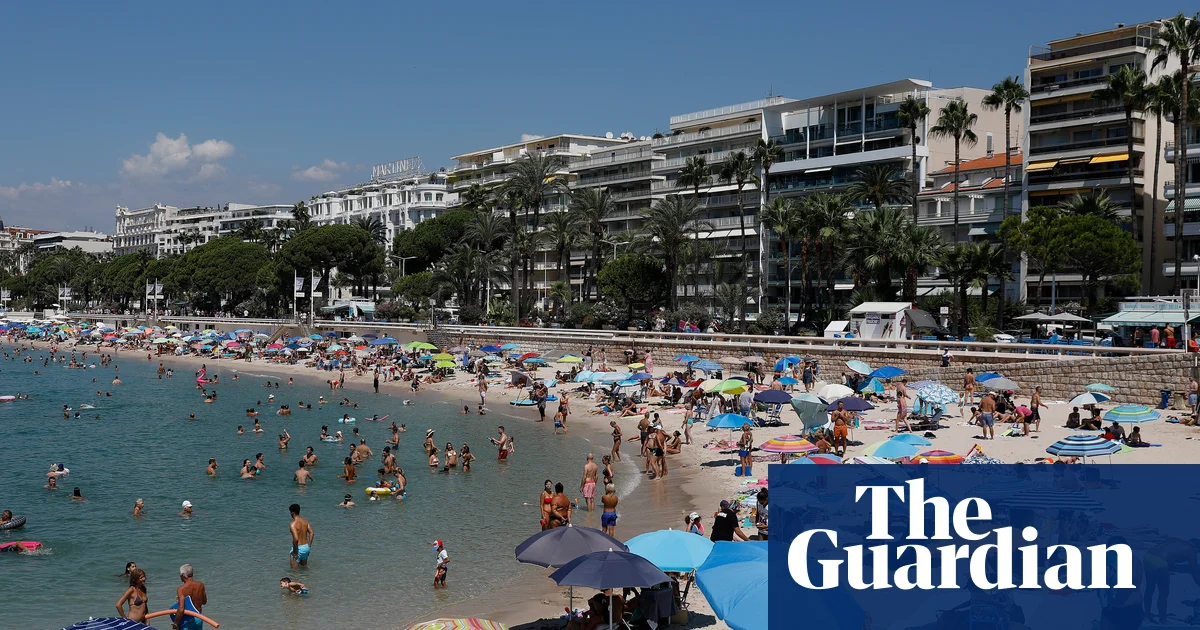 Featured image for France enforces comprehensive outdoor smoking ban to safeguard children