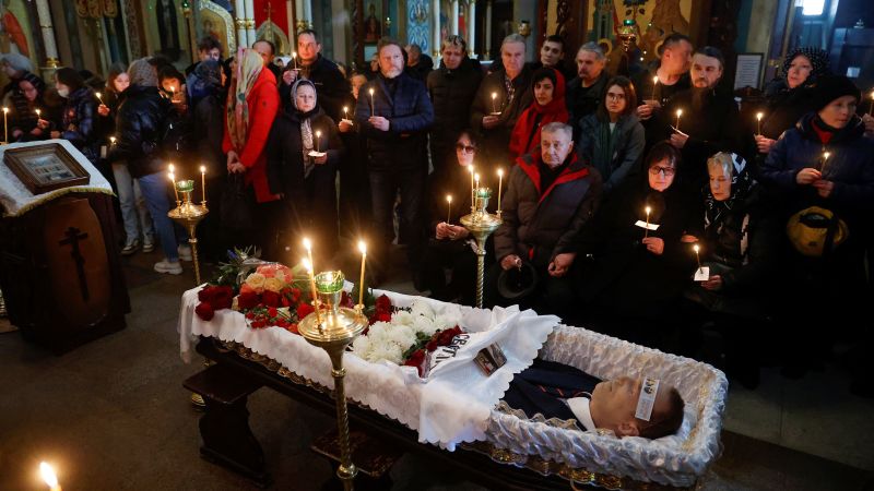 "Massive Turnout at Navalny's Funeral Defies Threats and Sends Anti-Putin Message"