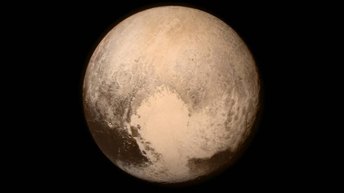 "Game-Changing NASA Photos: 16 Iconic Images That Shaped History"