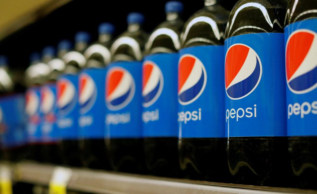 Featured image for "Carrefour Halts Sales of PepsiCo Items Amid Dispute Over Rising Prices"