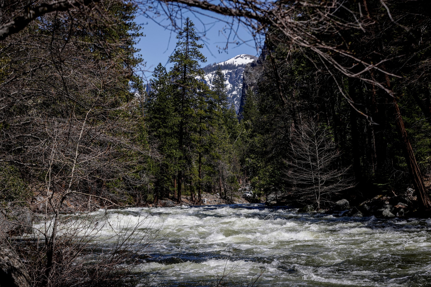 Featured image for Yosemite National Park to Close Due to Melting Snowpack and Flood Threats.