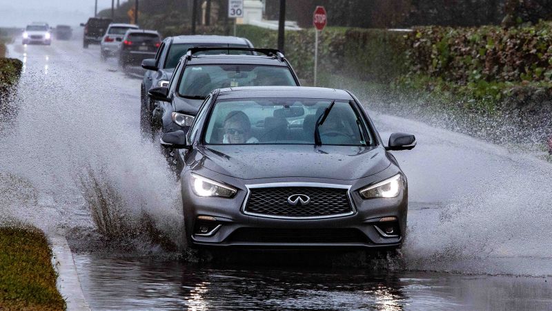 Florida Storm Weakens as Rain and Winds Subside