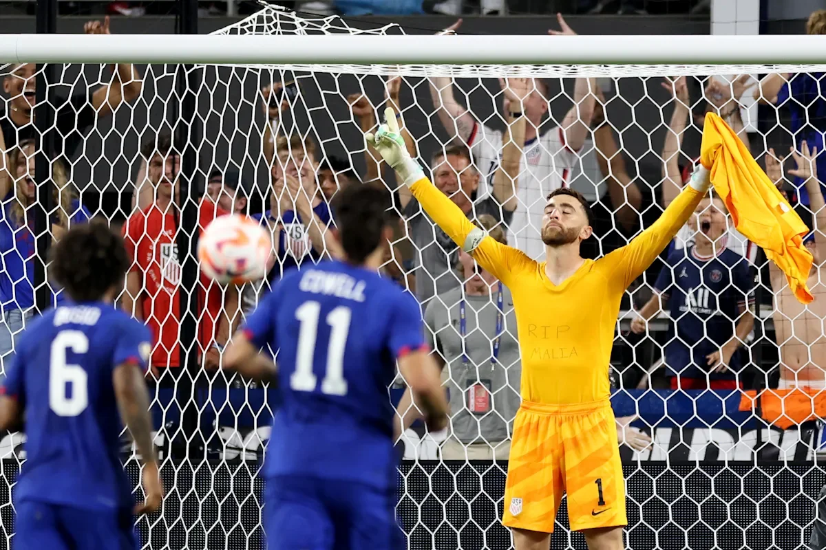 "USMNT Triumphs in Penalty Shootout to Secure Semifinal Spot in CONCACAF Gold Cup"