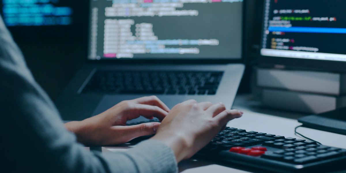 "CIA Programmer Sentenced to 40 Years for WikiLeaks Espionage"