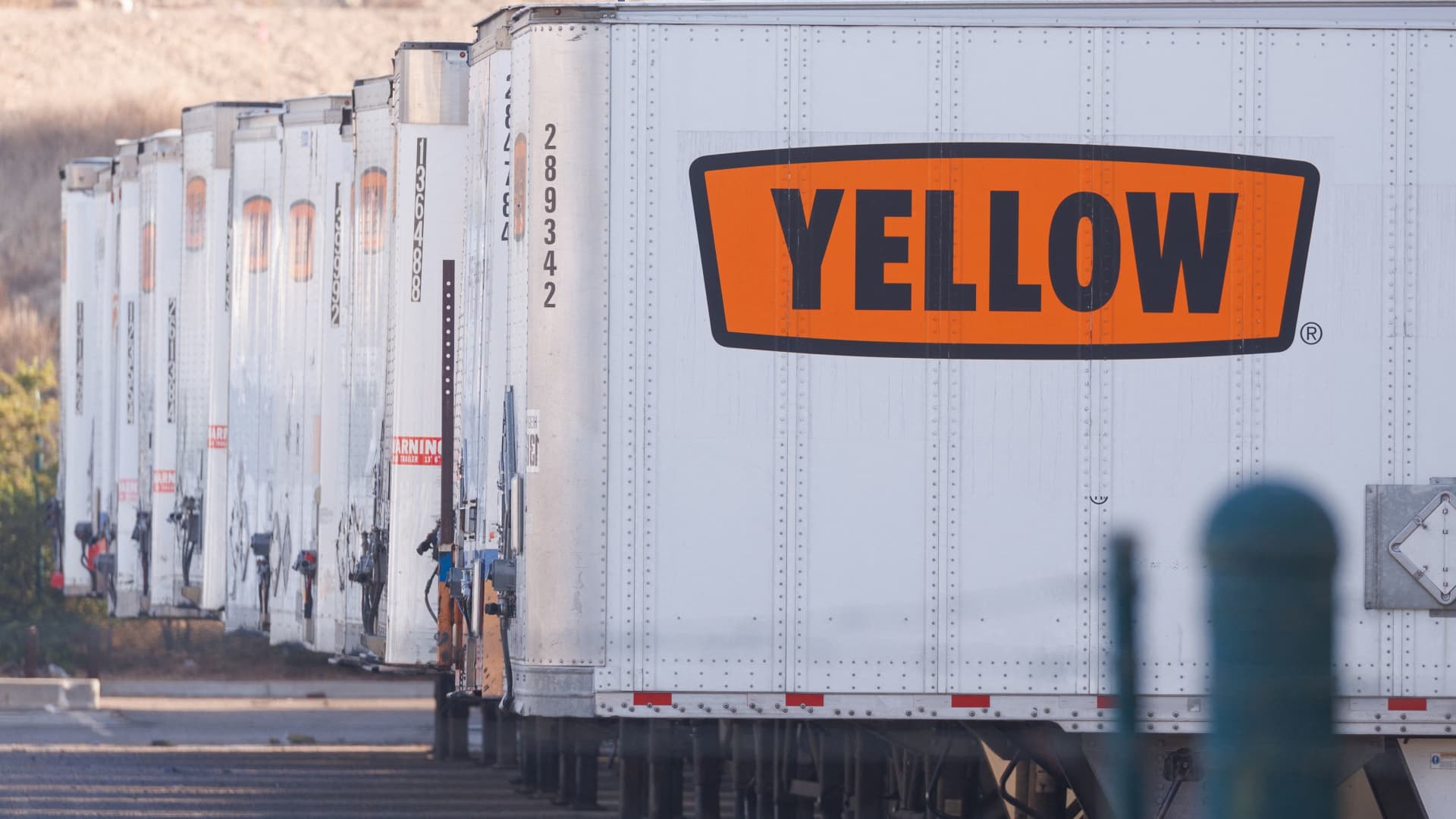 Featured image for Yellow's Bankruptcy Battle: Truckers, Economy, and Revival Offers