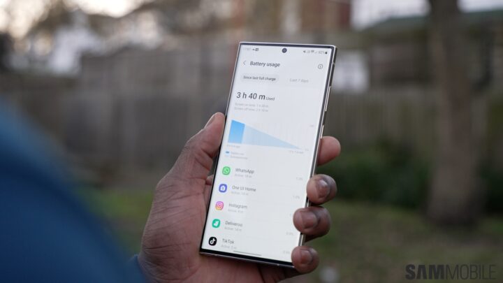"Galaxy S24 Ultra: Enhanced Battery and Rapid Charging for Unmatched Performance"