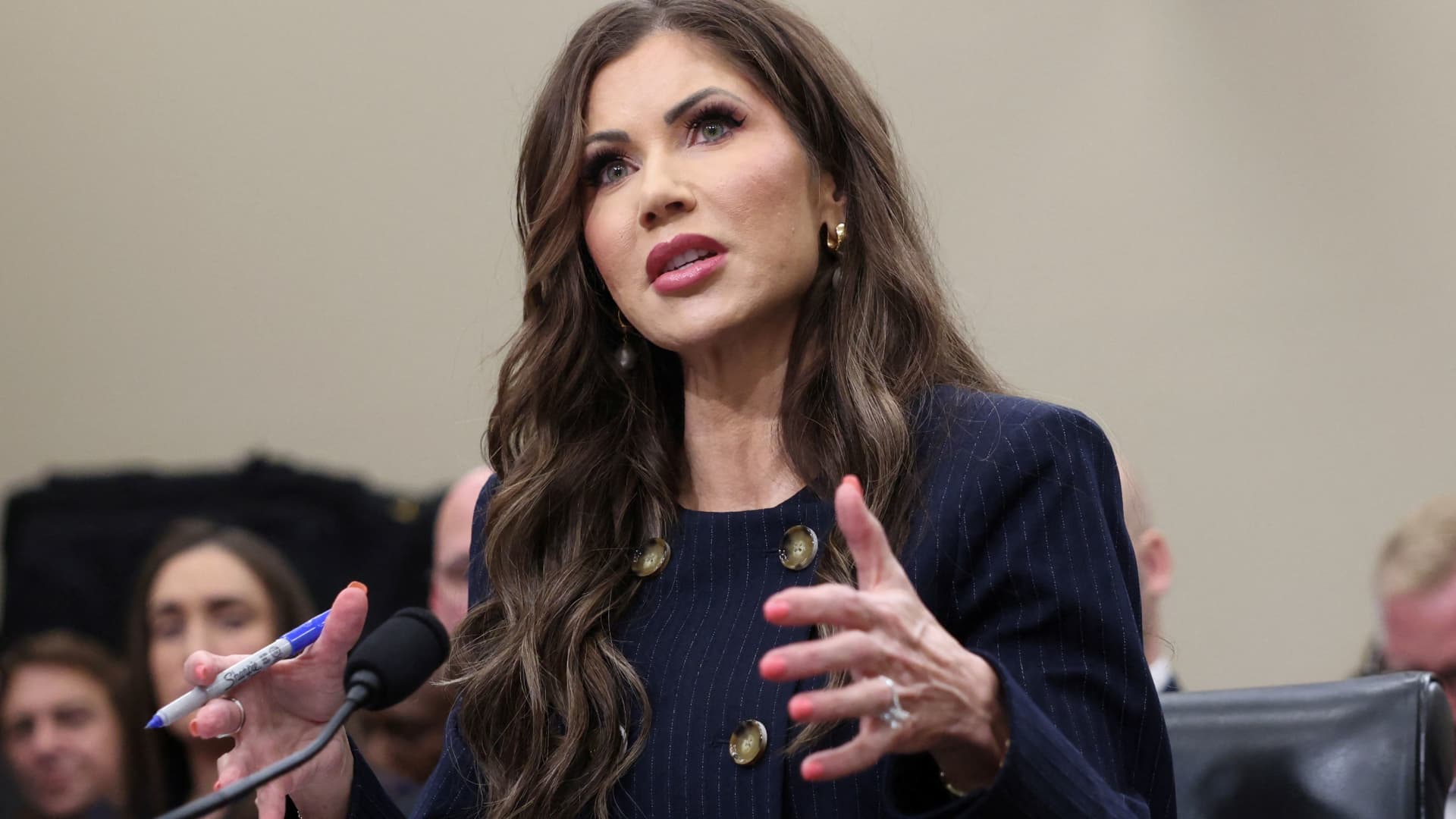 Featured image for DHS Detains Family of Boulder Fire Attack Suspect Amid Public Outcry