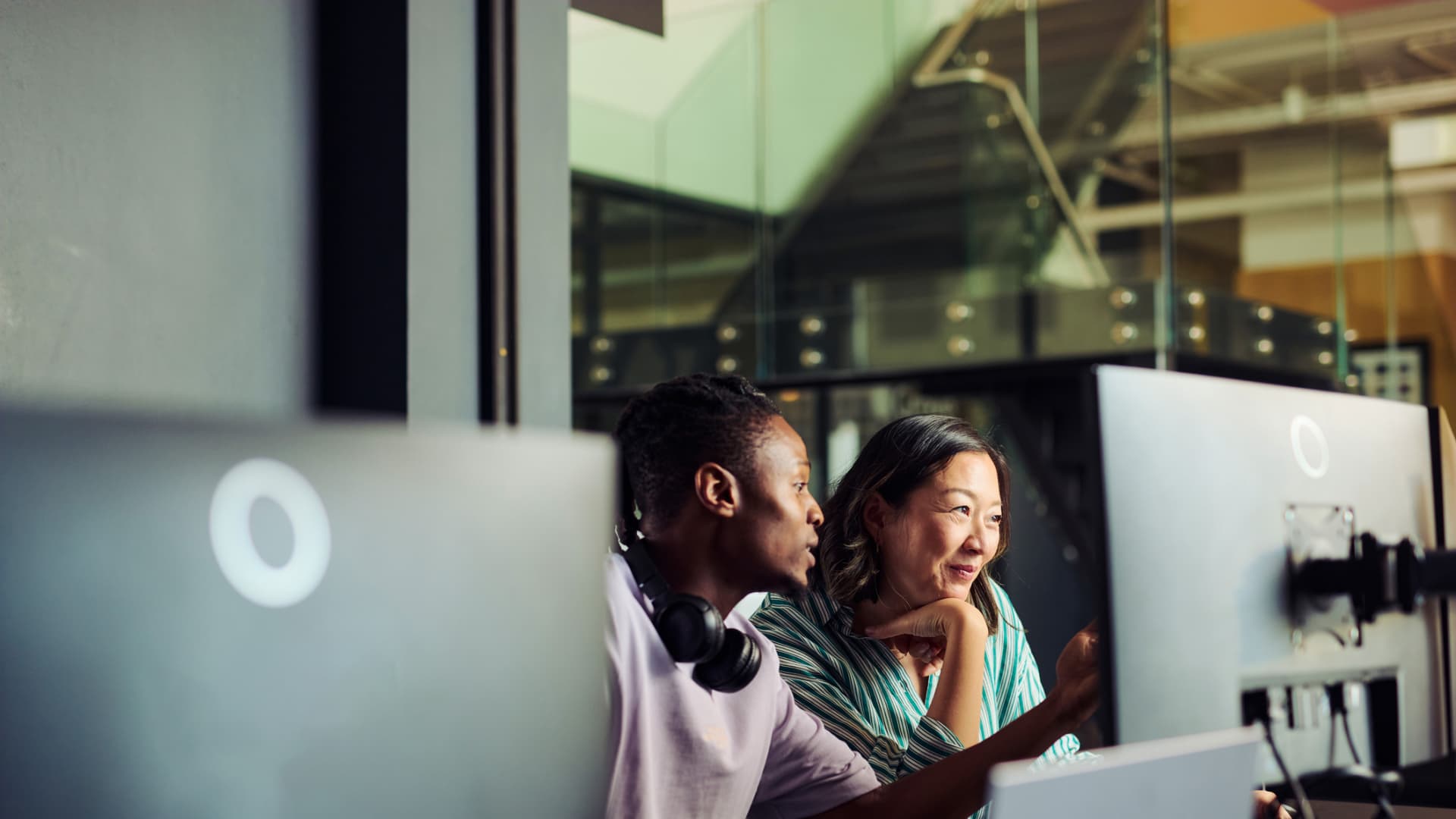 Featured image for AI's Impact on Jobs: Debunking Myths and Facing New Challenges