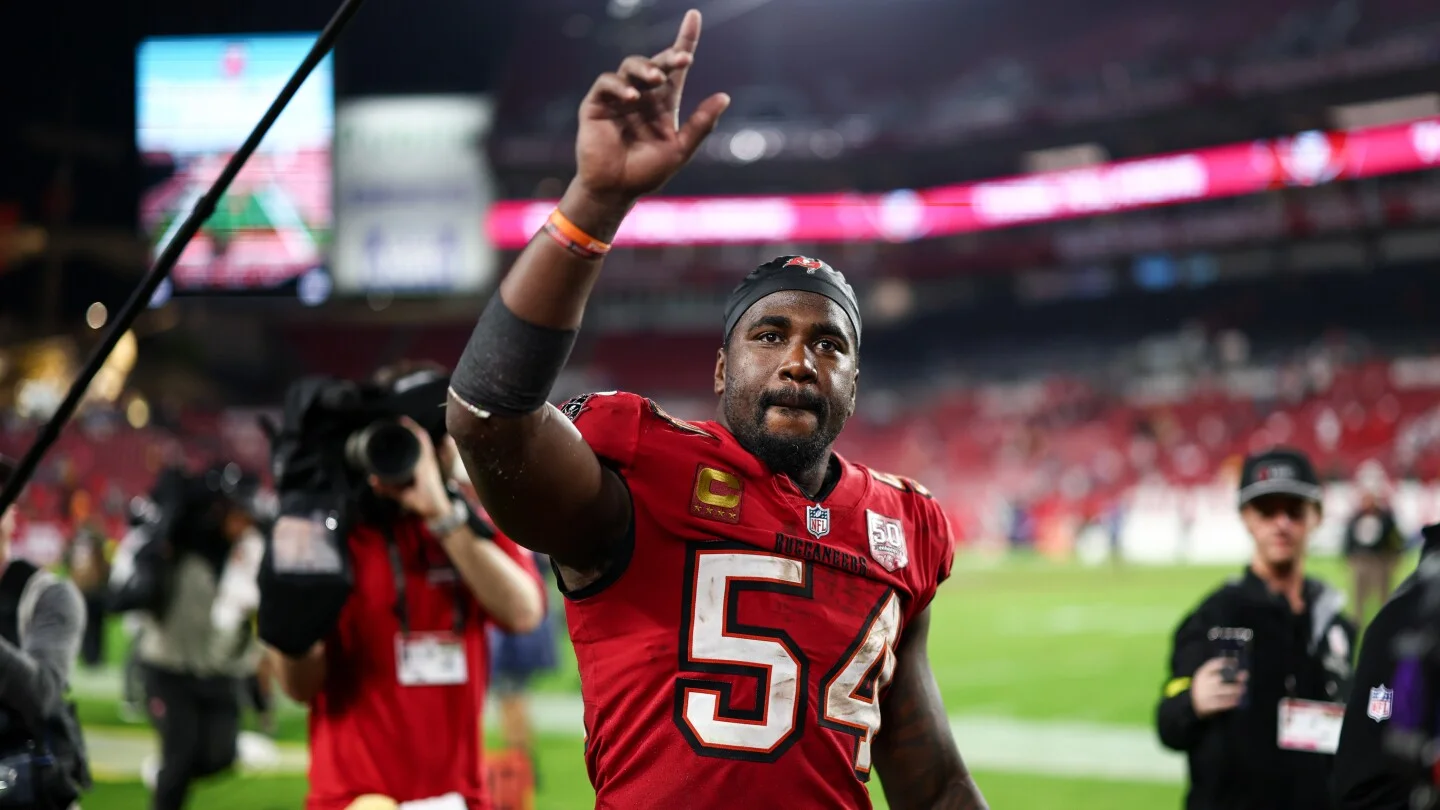 Lavonte David retires after 14-season Buccaneers career
