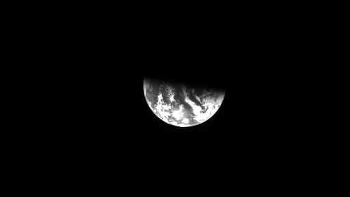 Japan's Lunar Missions Capture Stunning Images of Earth and Prepare for Moon Landing