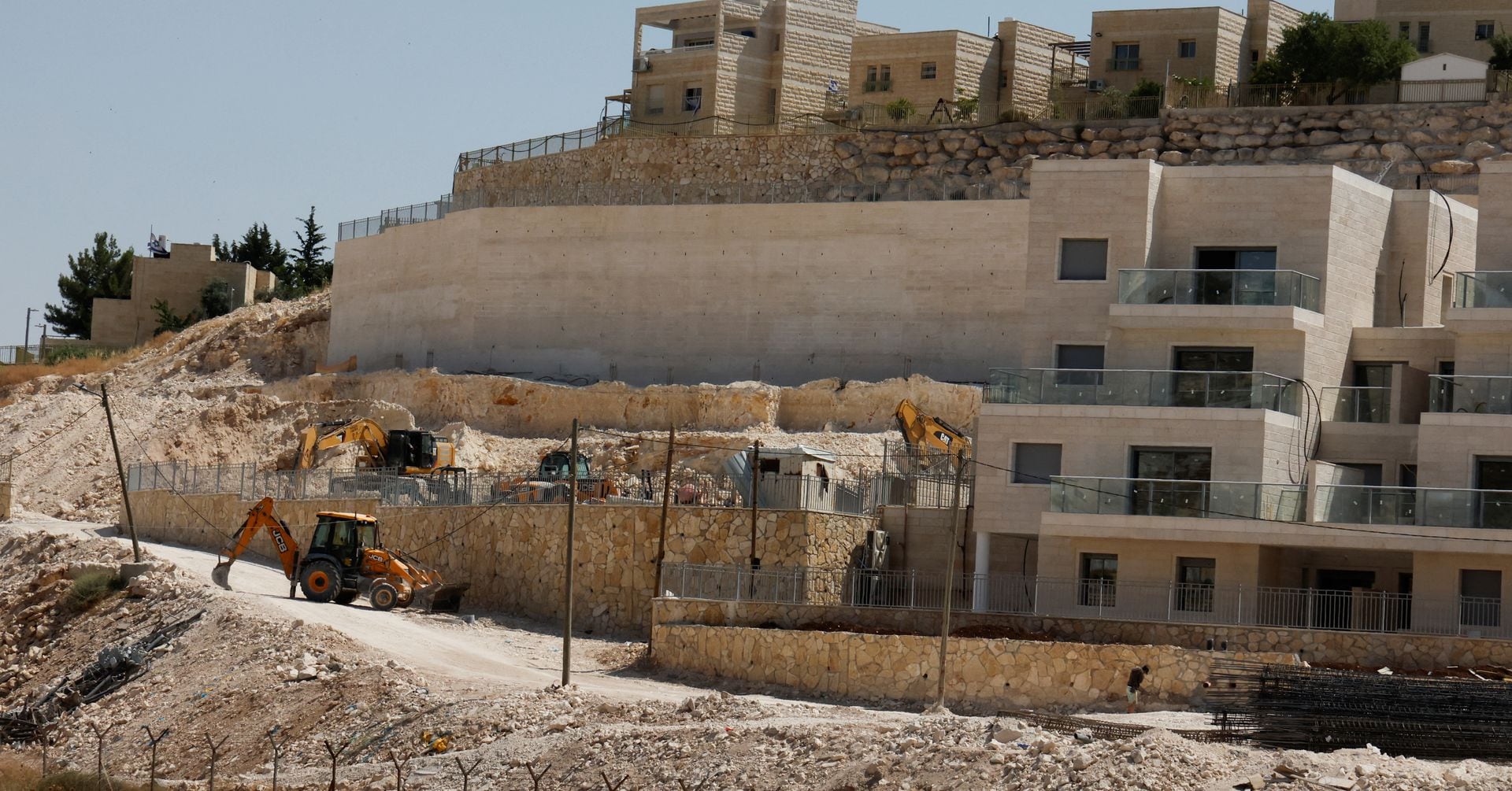 "US Secretary of State Condemns Israeli Settlements in West Bank as Illegal"