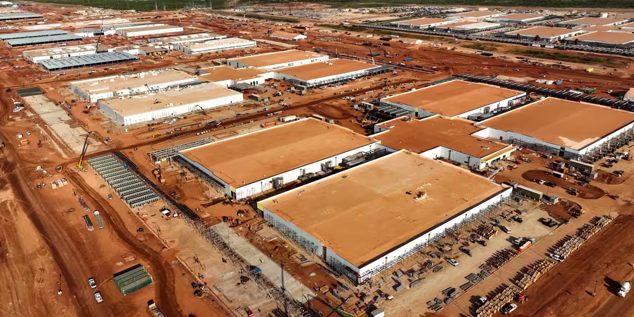 Featured image for OpenAI, Oracle, and SoftBank Expand Stargate Data Centers Amid Growth Concerns