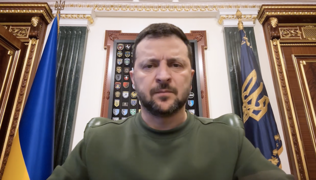 "Poland's Prime Minister Takes Action to Support Ukraine Against Russian Aggression"