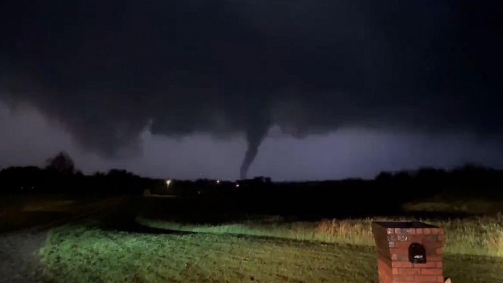 Featured image for Heartland Braces for More Tornadoes After Outbreak.