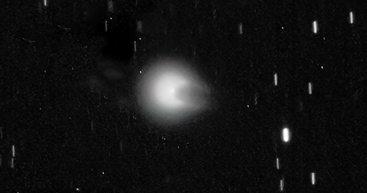 Featured image for "Rare 'Devil' Comet to Grace April Solar Eclipse with Spectacular Visibility"