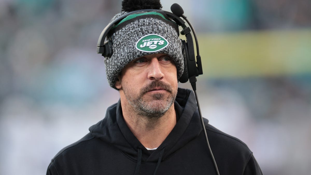 Featured image for "ESPN Apologizes as Aaron Rodgers Stirs Controversy with Jimmy Kimmel and Epstein Remarks"