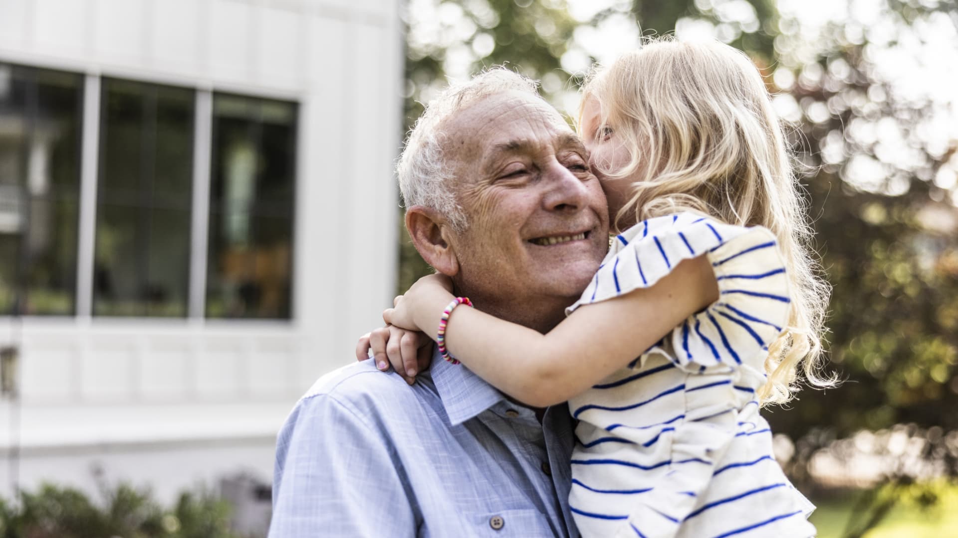 Featured image for "Managing Burnout: 3 Tips for the 'Sandwich Generation' in an Aging World"