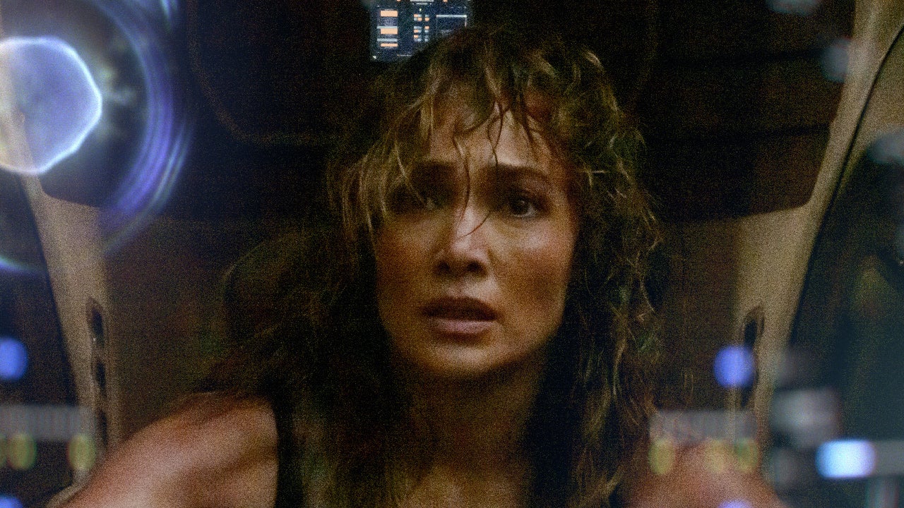 "Atlas Review: Jennifer Lopez Stars in Netflix's AI Thriller"