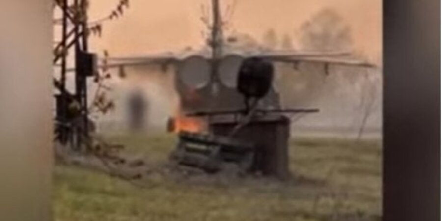 Russian Military Mishaps: Su-24 Destroyed and Su-34 Accidentally Bombs City.