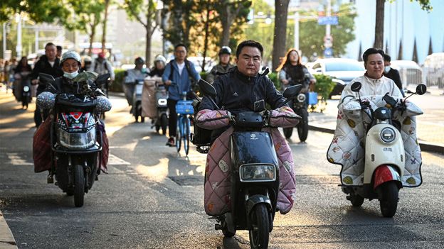 Featured image for Electric Scooters Accelerate China's Salt Battery Development