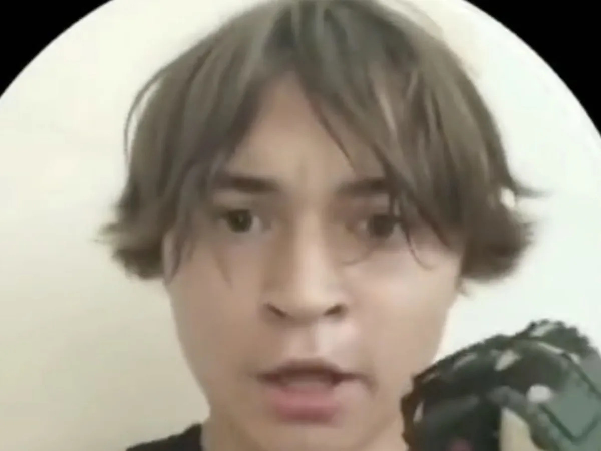 Allegedly tortured Ukrainian teenagers shoot 'occupier' and 'collaborator' before being killed.