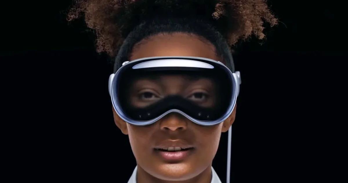 Apple's Vision Pro mixed-reality headset wows early testers.