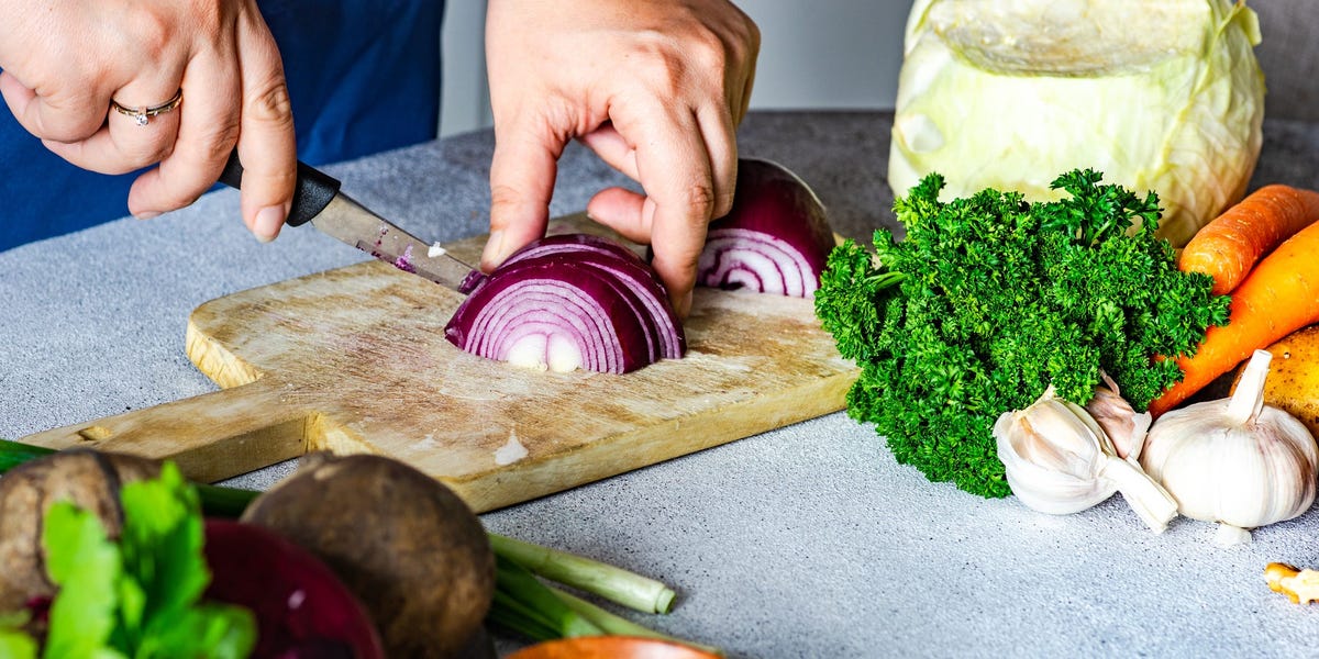 "Scientists Reveal Top 5 Prebiotic Foods for Gut Health"