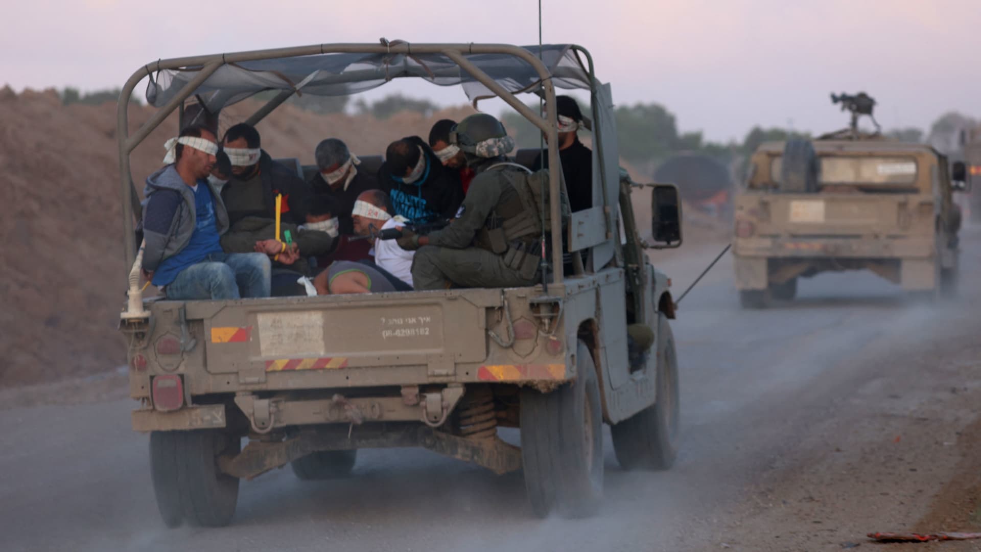 Featured image for Navigating Geopolitical Instability and a Packed Election Calendar in 2024: Insights from Swiss Re's Global Outlook