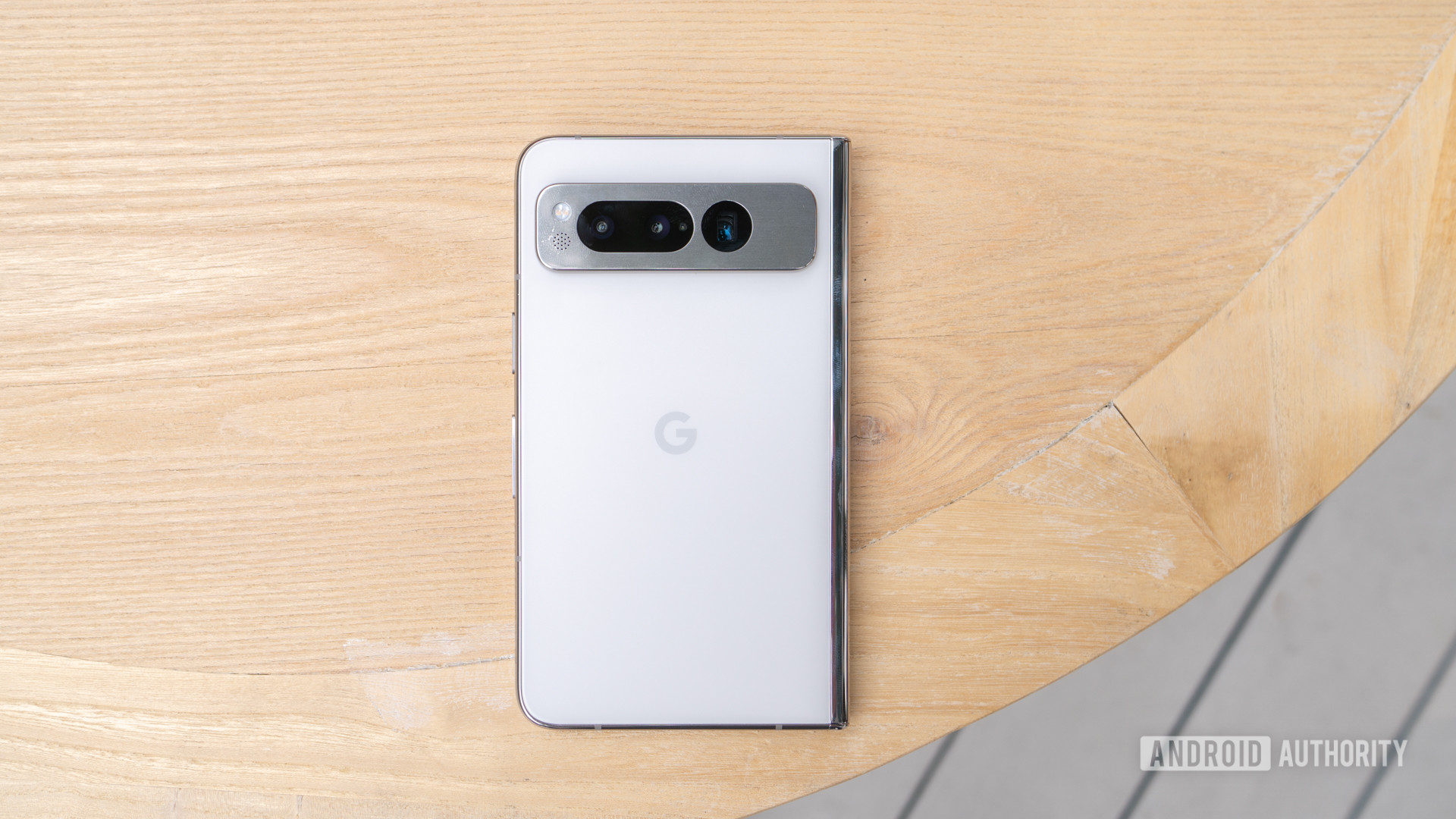 Featured image for "Google Pixel Fold 2: Skipping Tensor G3 for More RAM and Supply Chain Shuffle"