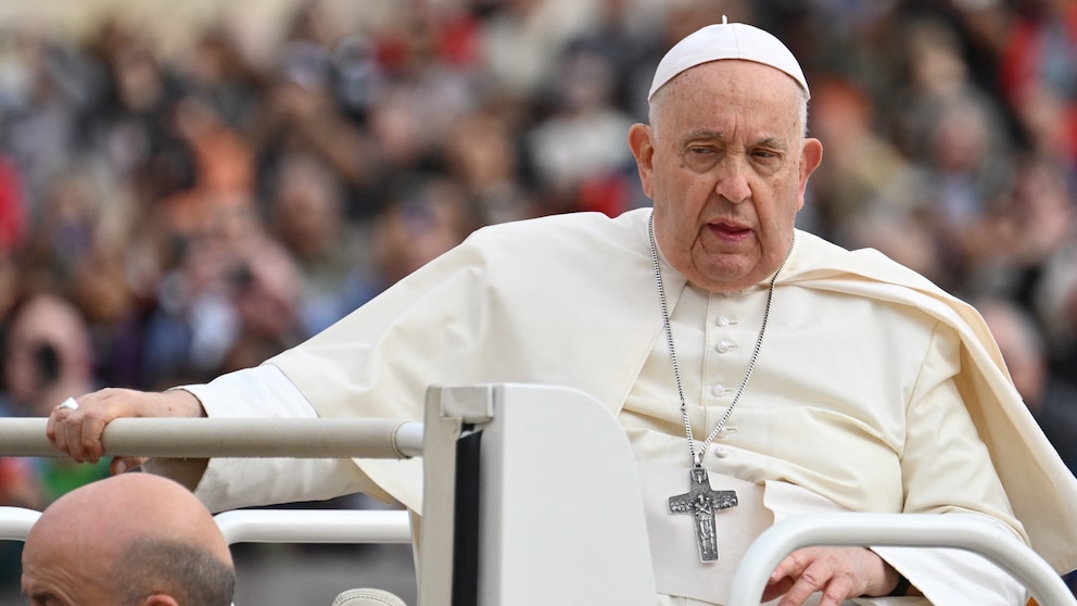 Featured image for "Pope Francis Cancels Dubai Trip and COP28 Visit on Doctor's Orders"