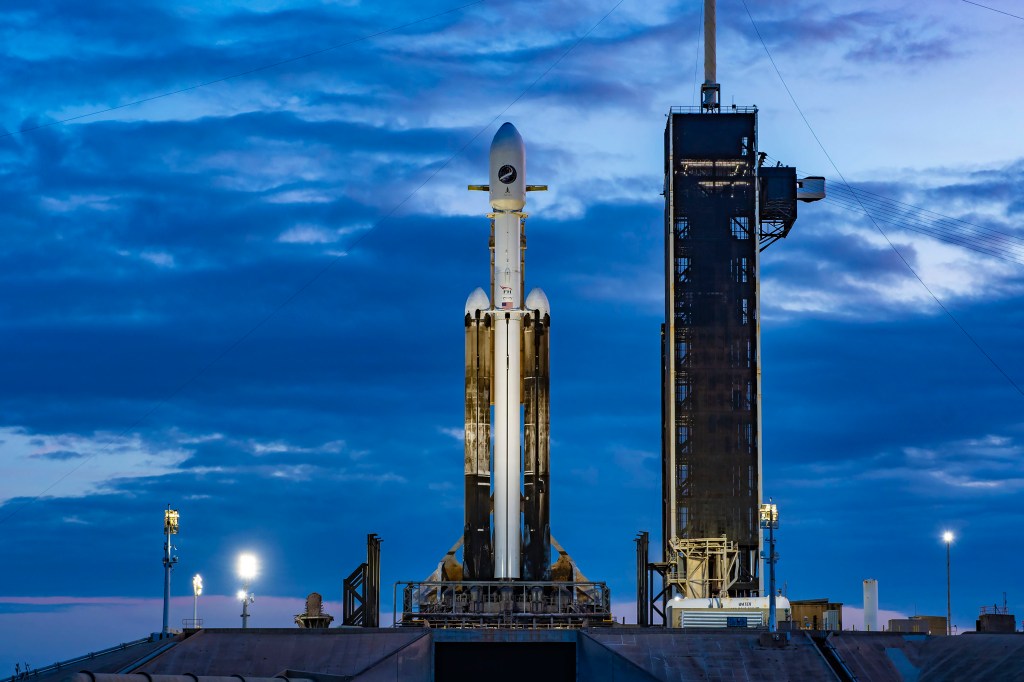 Featured image for SpaceX's Falcon Heavy Launches Delayed, ULA's Vulcan Pushed to New Year