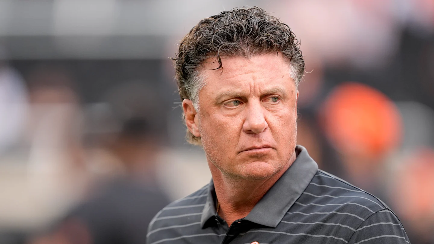Featured image for Oklahoma State Part Ways with Longtime Coach Mike Gundy
