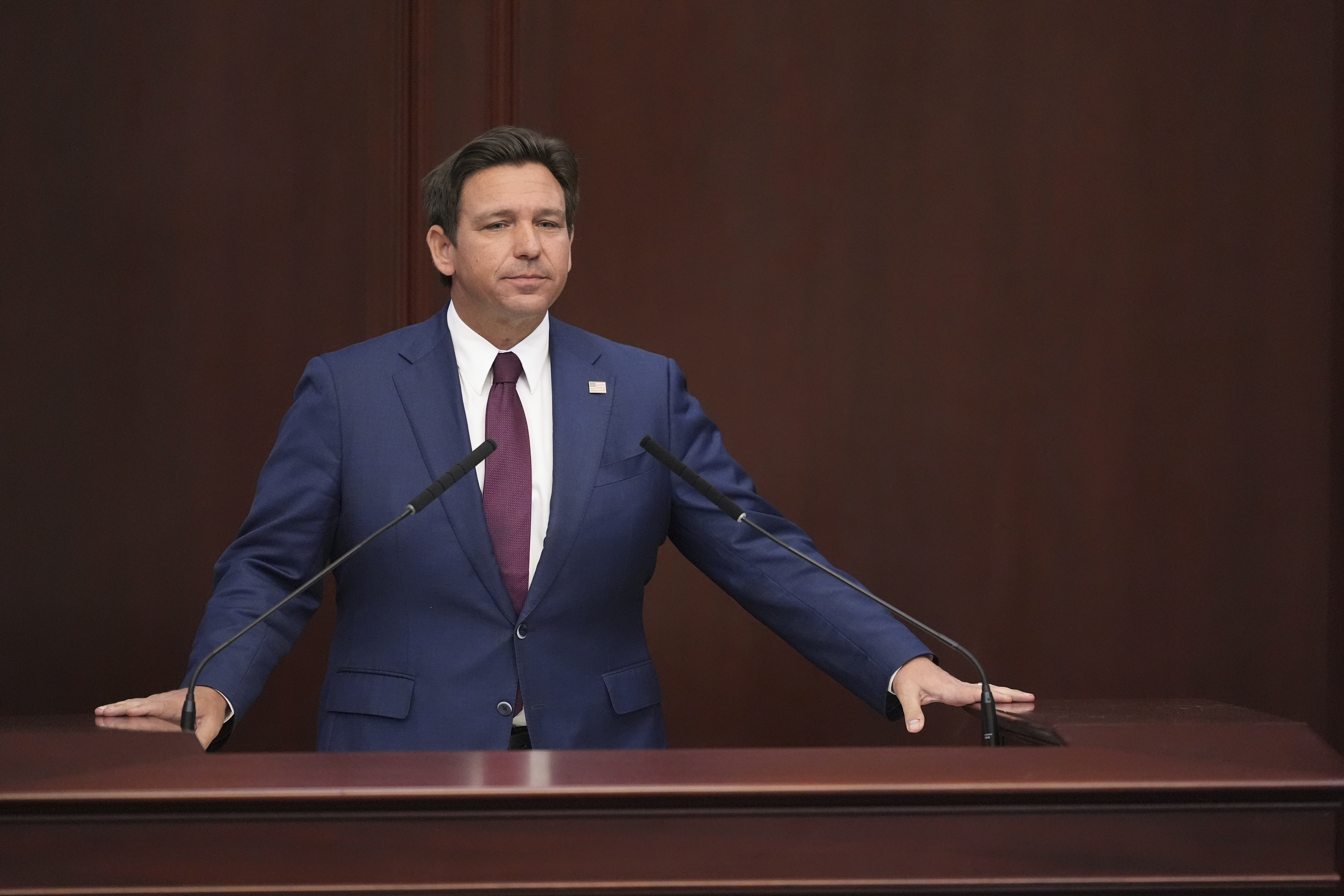 Featured image for Ron DeSantis Faces Challenges in Florida