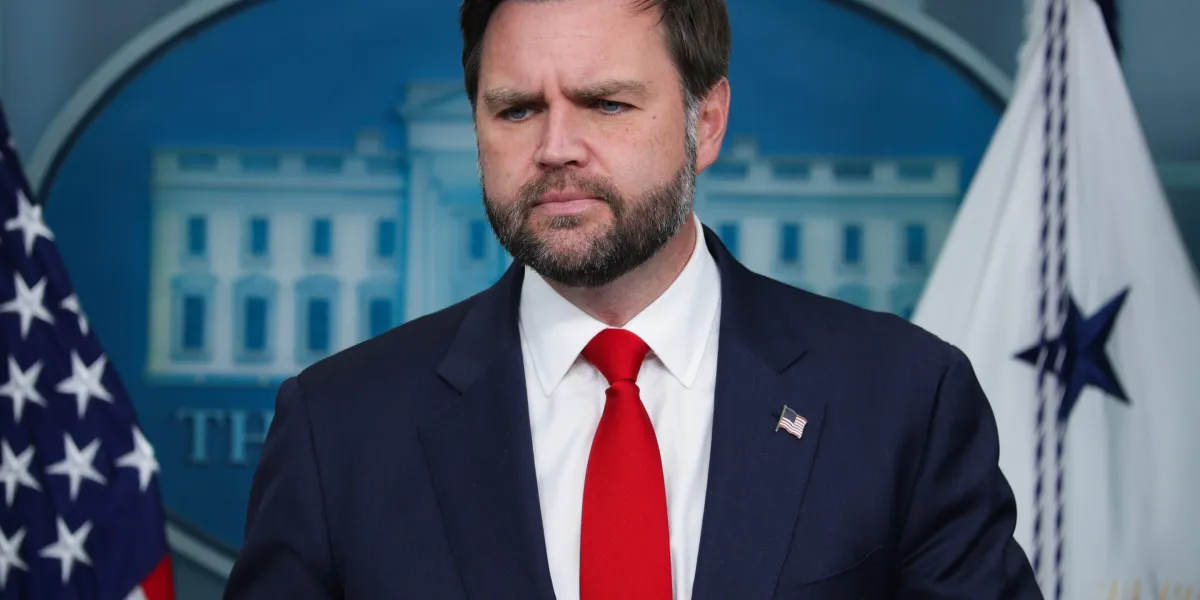 Featured image for US Troops Arrive in Israel to Support Gaza Ceasefire and Peace Efforts