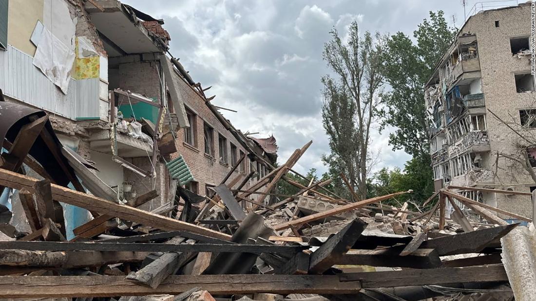 "Unfolding Conflict: Real-time Updates on Russia's War in Ukraine"