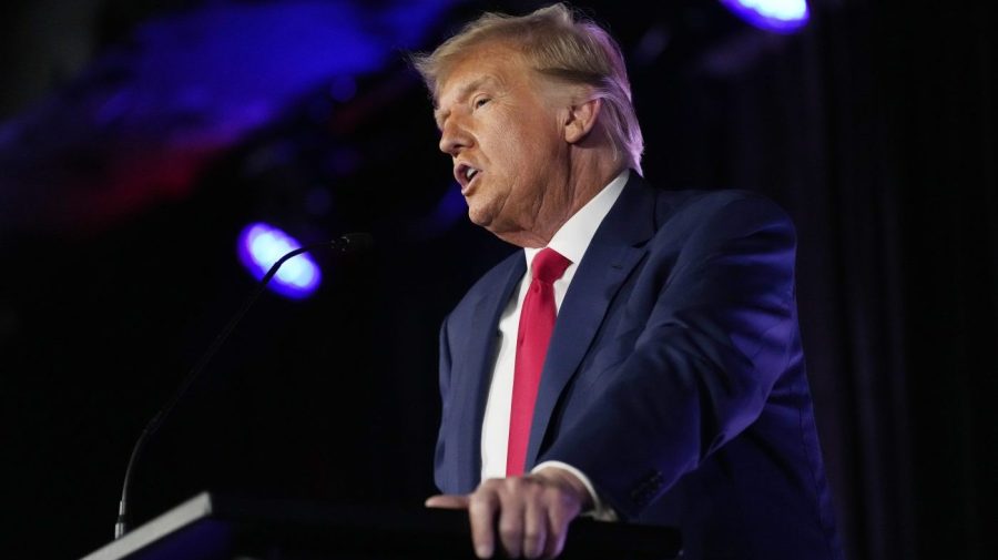 "Trump Takes on DeSantis in Fiery Las Vegas Speech"