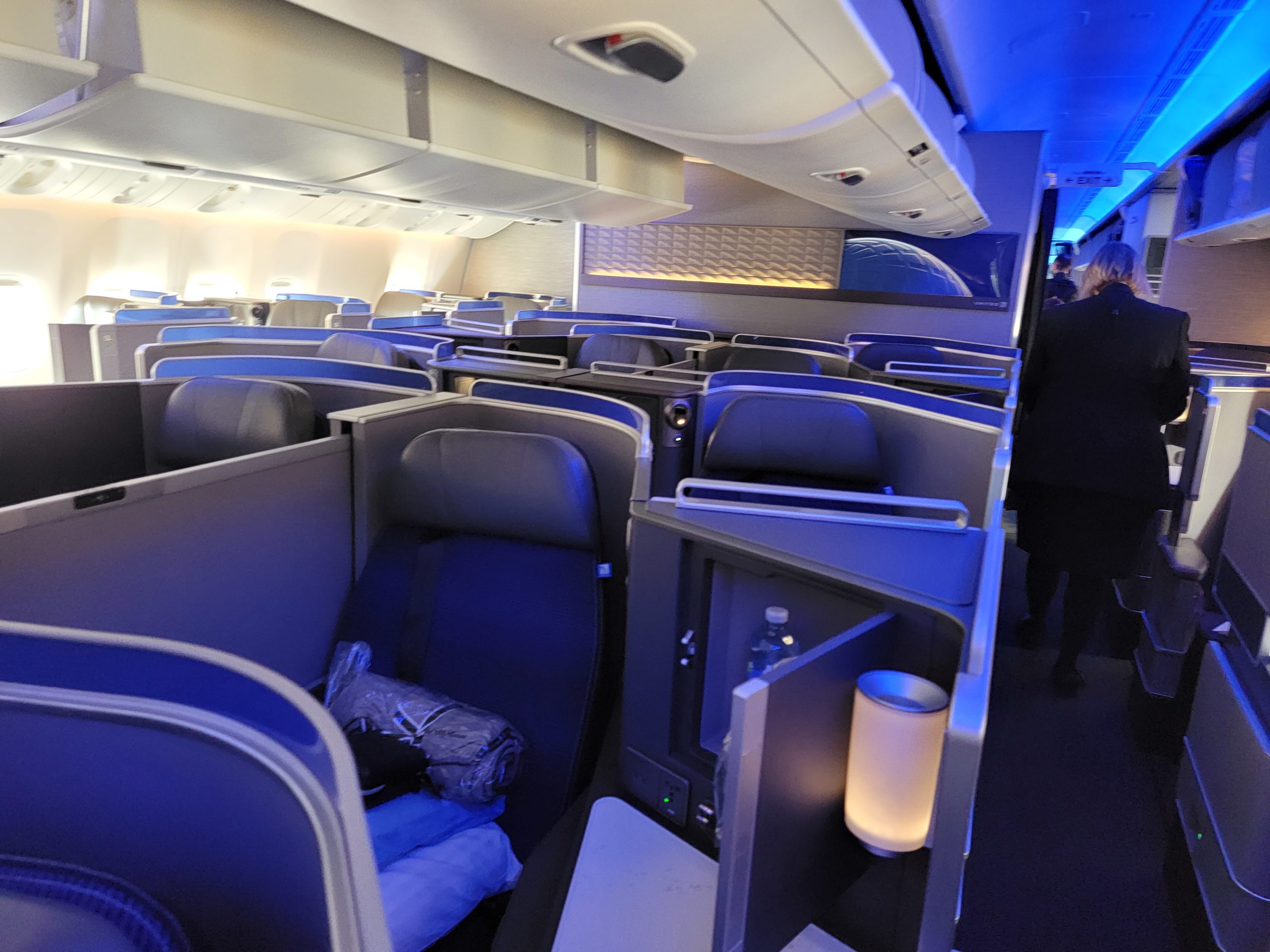 "United Flight Diverts Due to Irate Passenger's Meal Dispute"