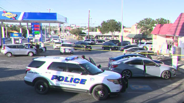 Teen Fatally Shot in Convenience Store Parking Lot and Back of the Yards