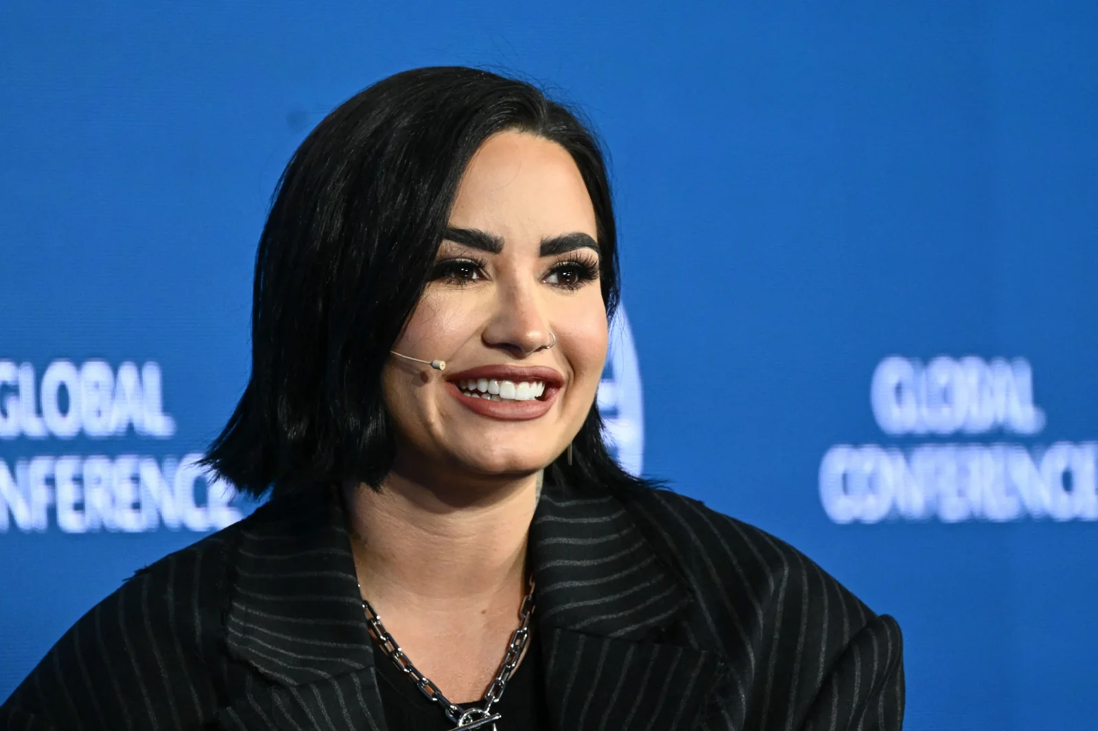 Demi Lovato explains why they stopped using they/them pronouns.