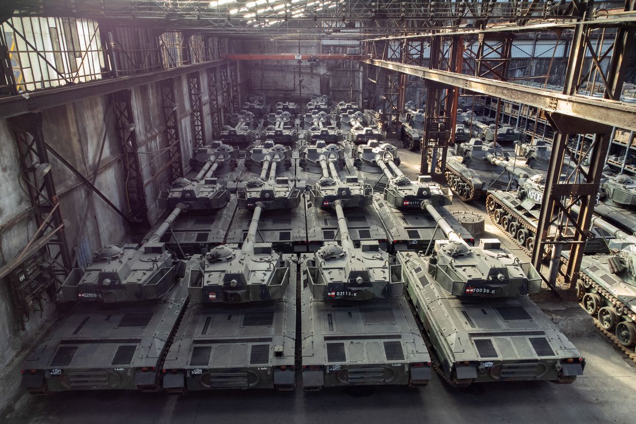 Featured image for Pro-Palestinian Activists Damage Ukraine-Bound Military Equipment in Belgium