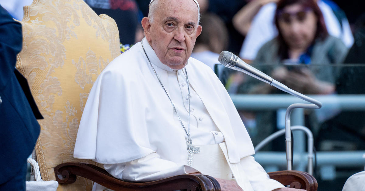 Pope Francis Apologizes for Using Offensive Term About LGBTQ+ Community
