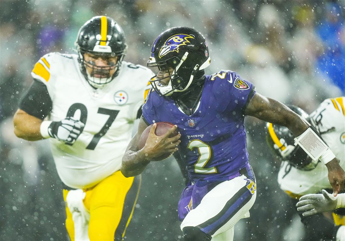 "Exploring NFL Quarterback Options in Free Agency and Draft"